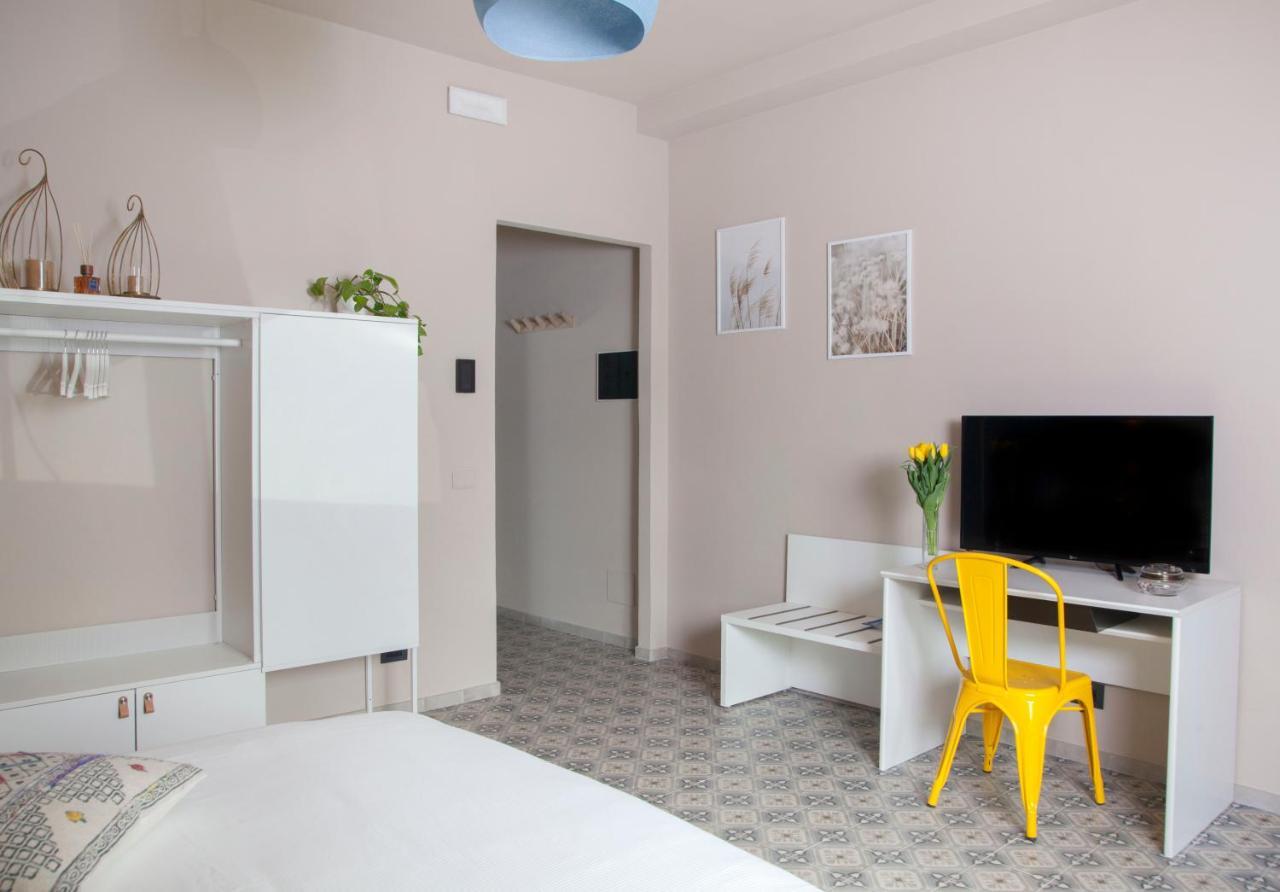 Moncrivel Rooms & Relax Benevello Exterior foto